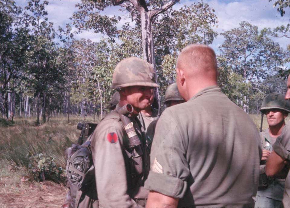 Ia Drang 1965_11_15 (19).jpg
