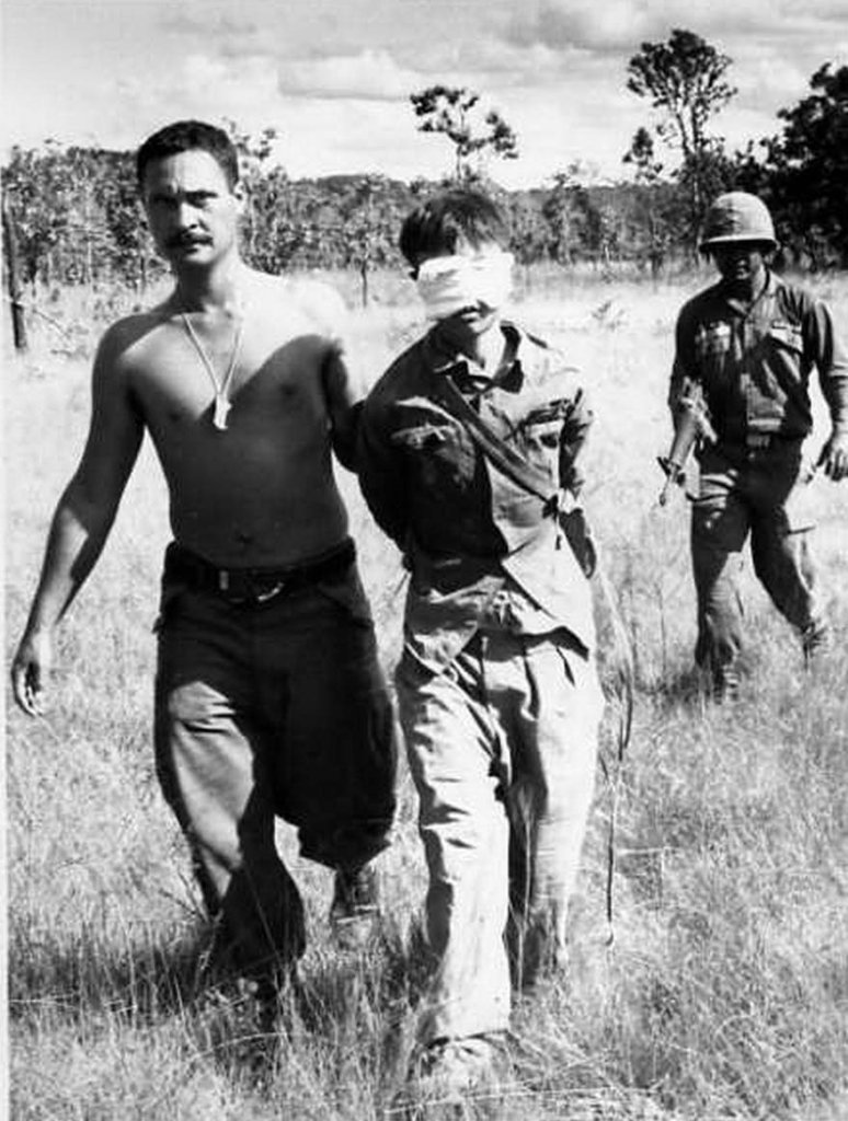 Ia Drang 1965_11_16 (32).jpg