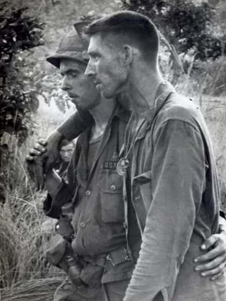 Ia Drang 1965_11_16 (56).jpg