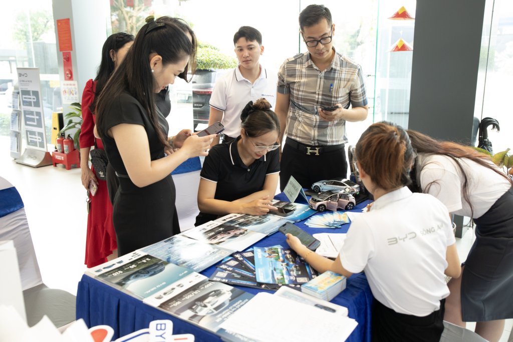 Khách hàng trải nghiệm_1.jpg