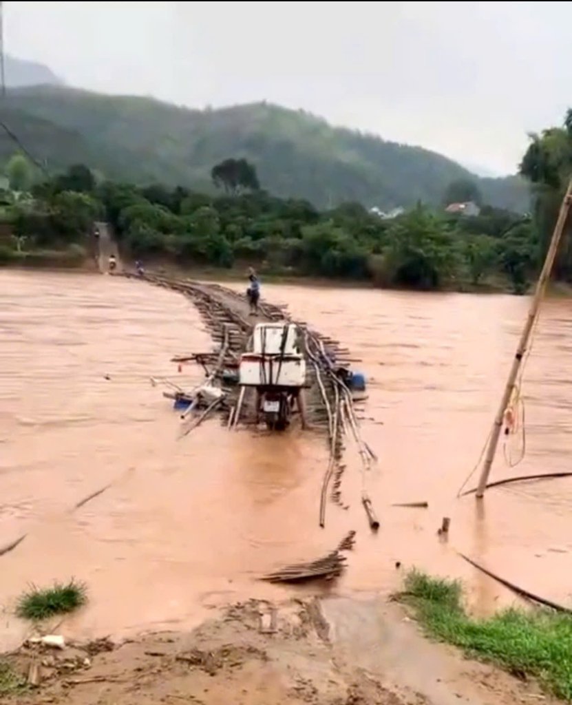 gen-h-z7234923581235_3181d5e2683bfa0911b844c677f0a363 - Copy.jpg