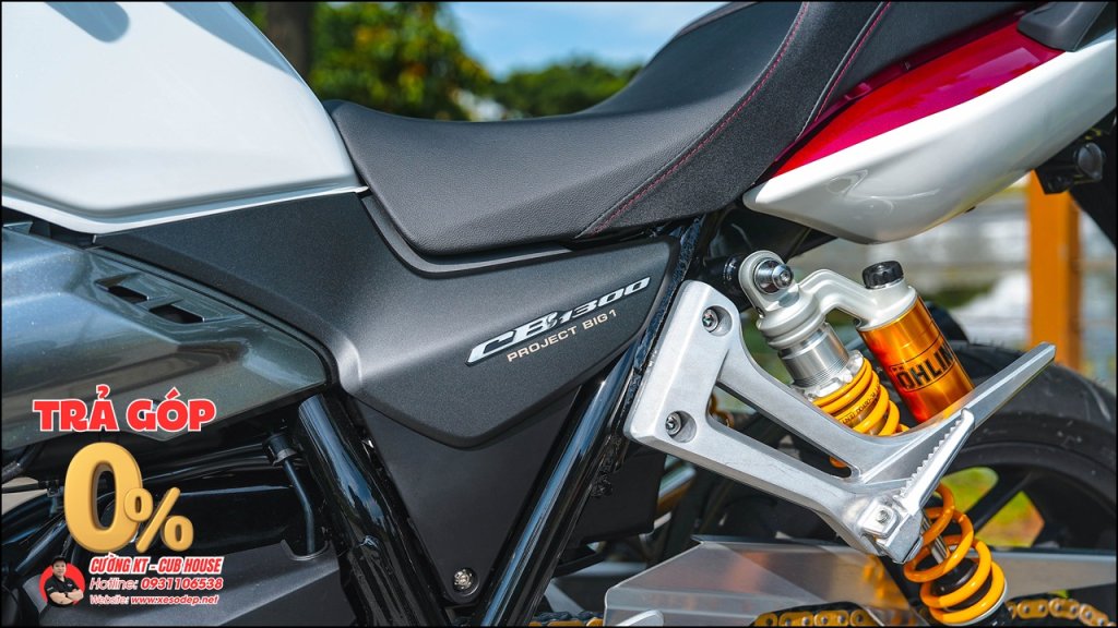 Trả góp 0% lãi suất – Sở hữu ngay huyền thoại Honda CB1300SF SP Final Edition (22).jpg