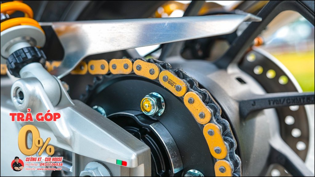 Trả góp 0% lãi suất – Sở hữu ngay huyền thoại Honda CB1300SF SP Final Edition (40).jpg