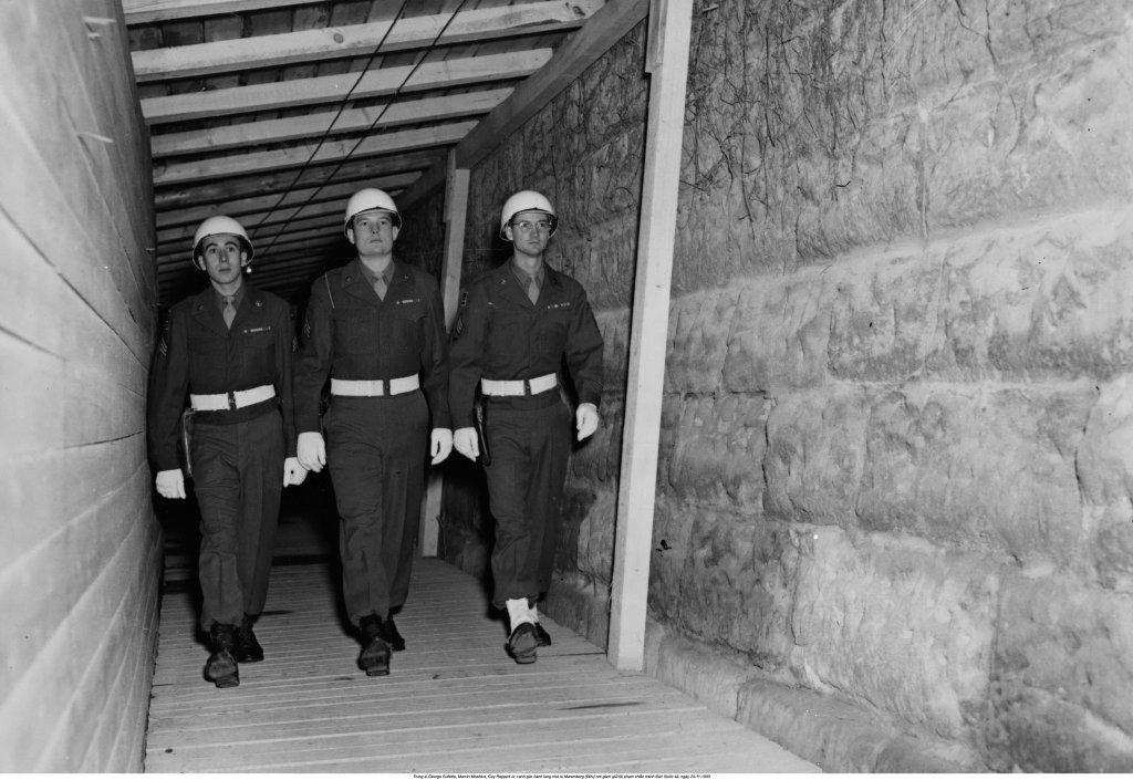 Nuremberg 1945_11 (14).jpg