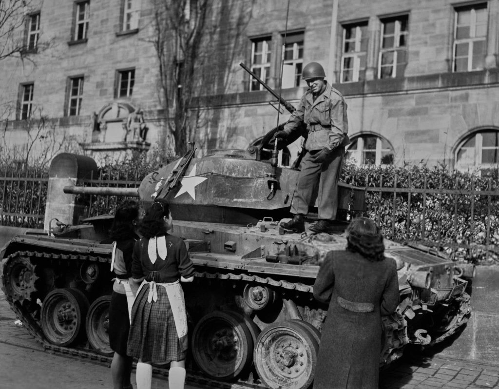 Nuremberg 1945_11 (3a).jpg