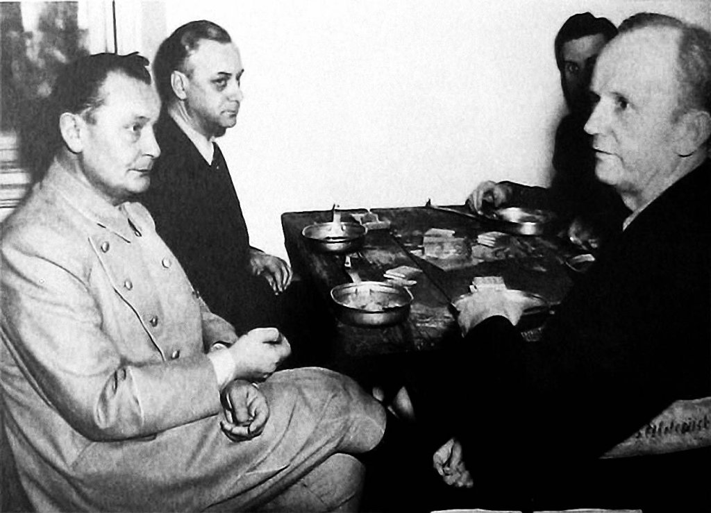 Nuremberg 1945_11 (33).jpg