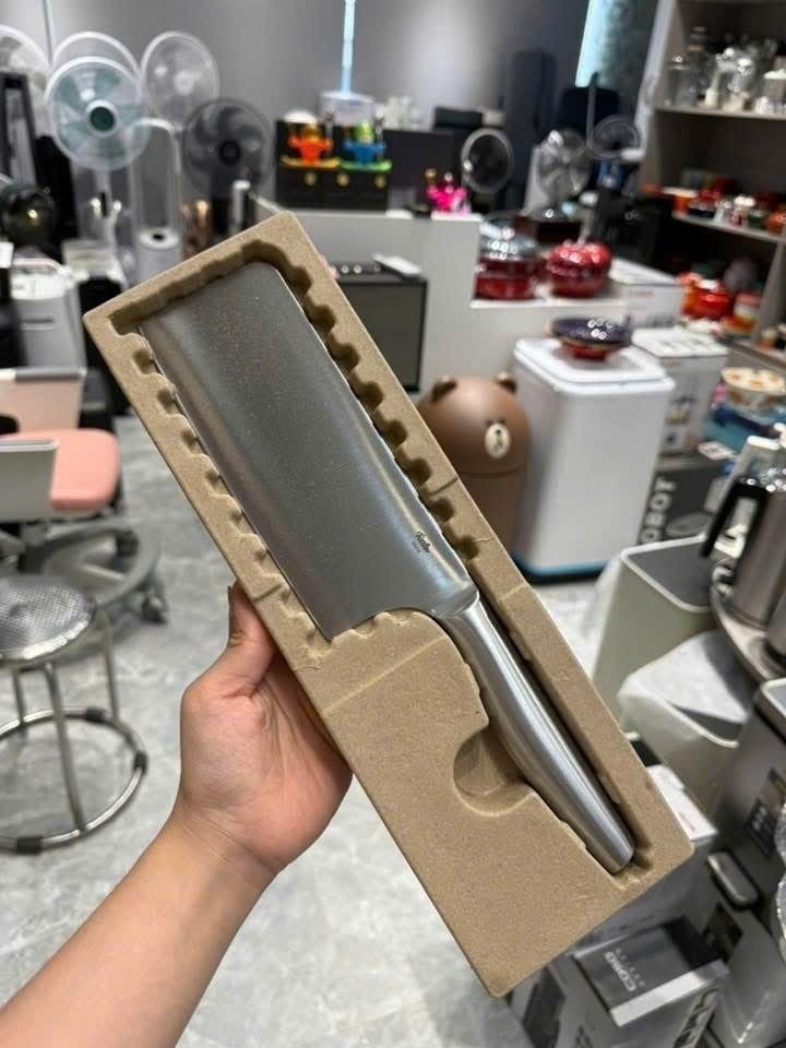 Dao chặt nguyên khối 16.5cm Fissler Essential® Cleaver 002-001-16-000-01.jpg