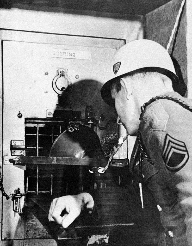 Nuremberg 1946_3 (12).jpg