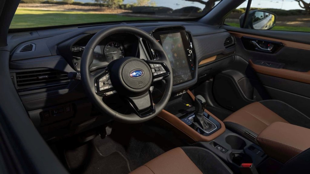 2025-subaru-forester-touring-int-1763109450500997978795.jpg
