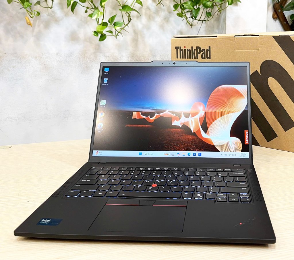 ThinkPad T14 Gen 5.jpg