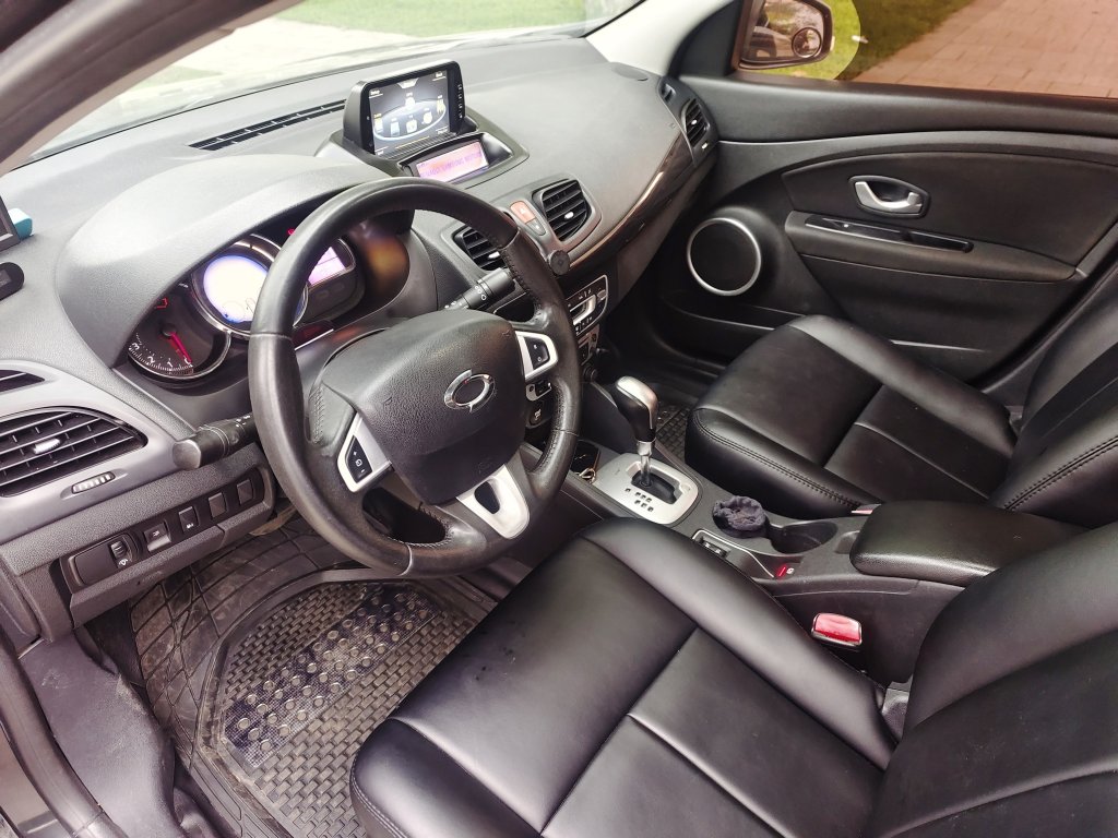 Samsung SM3 LE 2014 (5).jpg