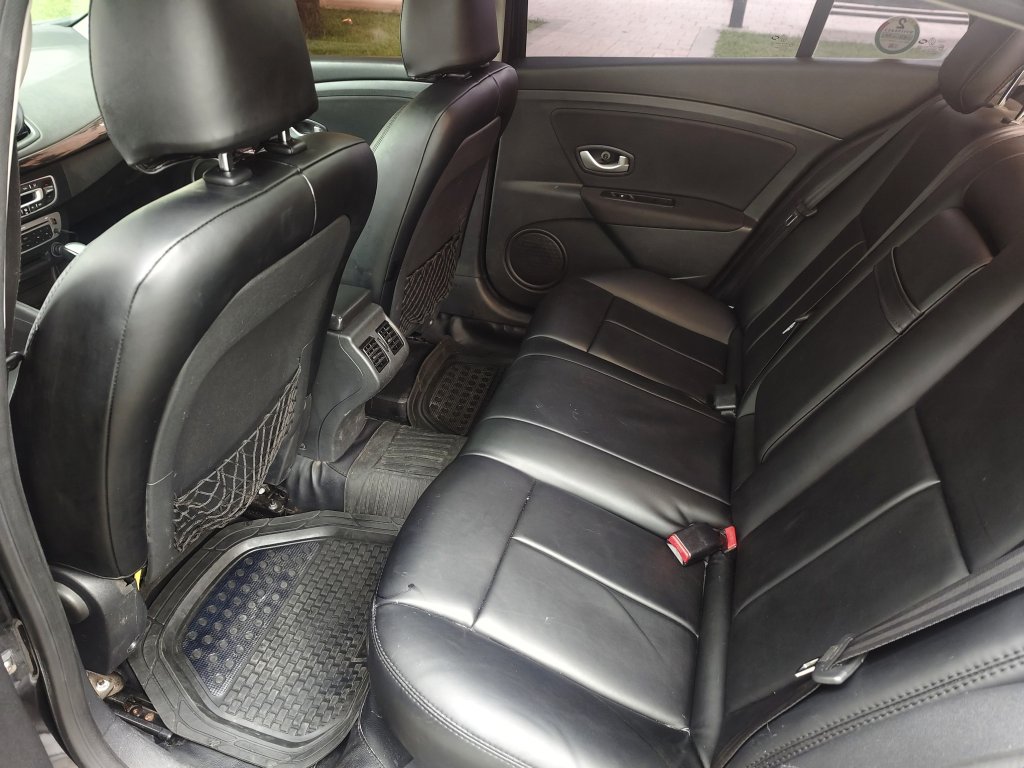 Samsung SM3 LE 2014 (8).jpg