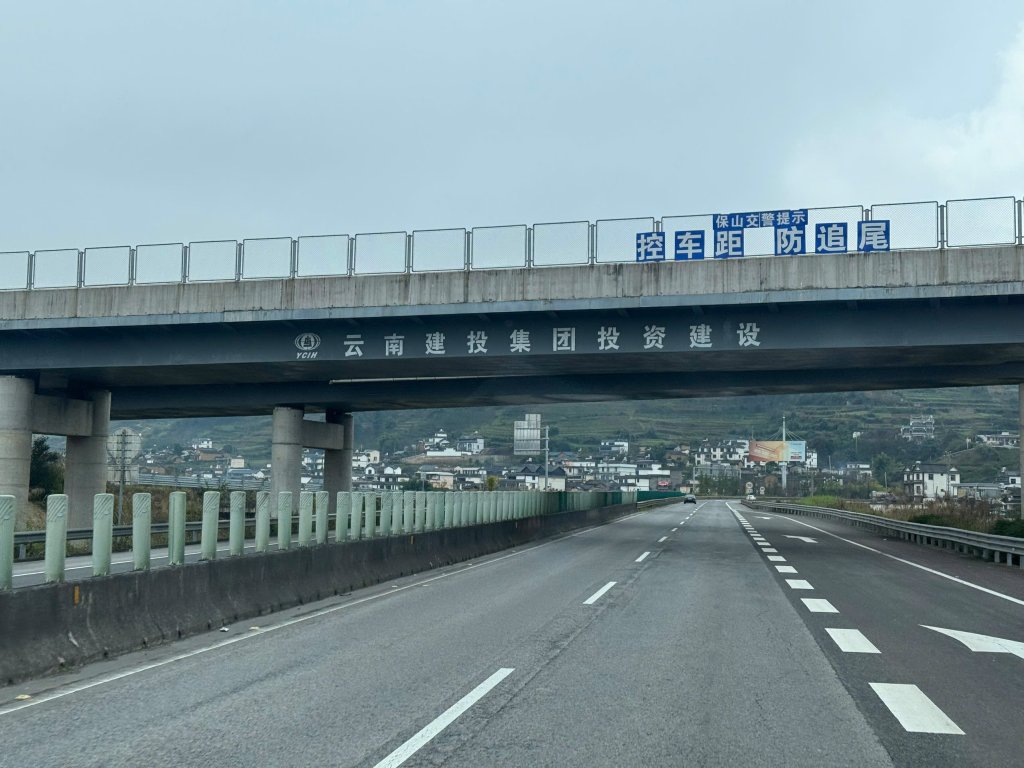 z7249475303597_7967007d0e3e6a9e285768999c1b4e8d.jpg