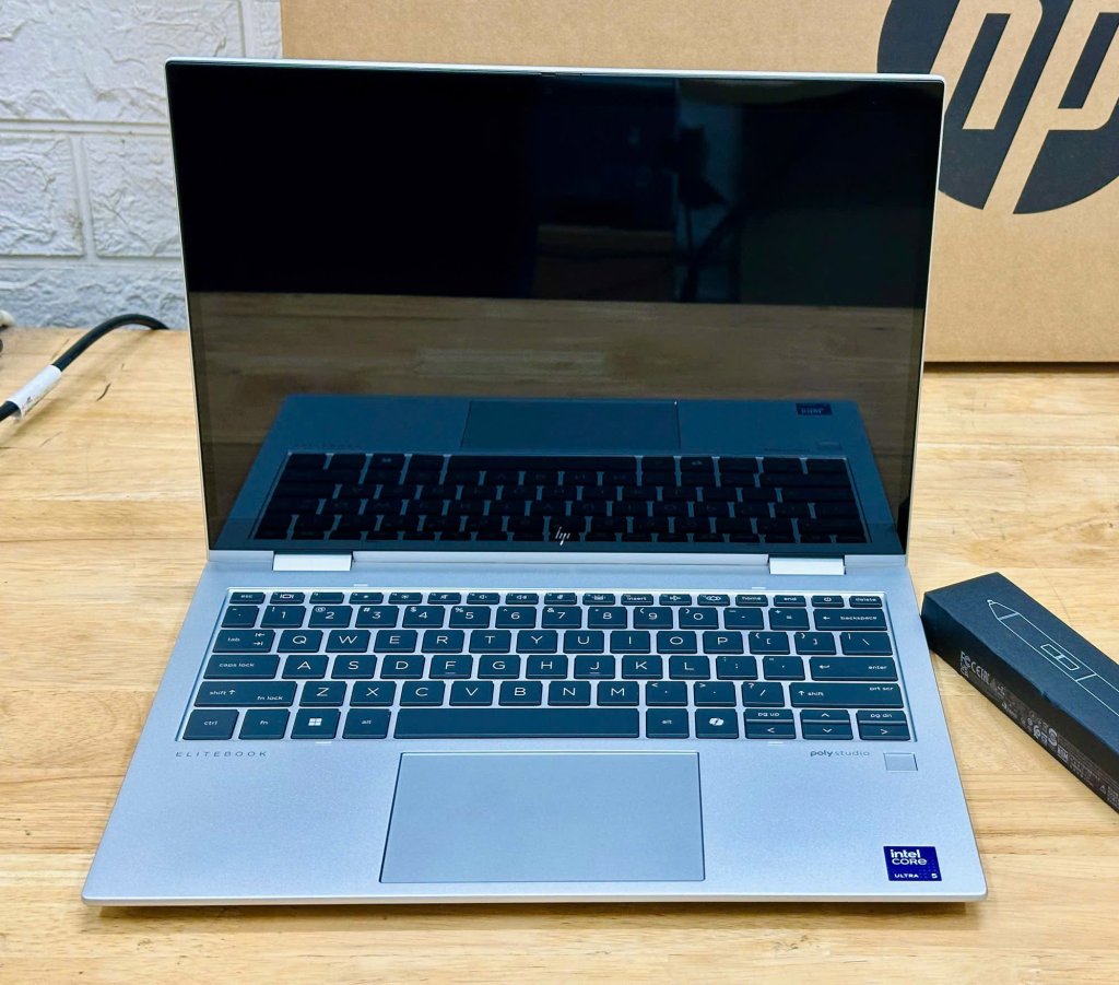 HP EliteBook 830 G8.jpg