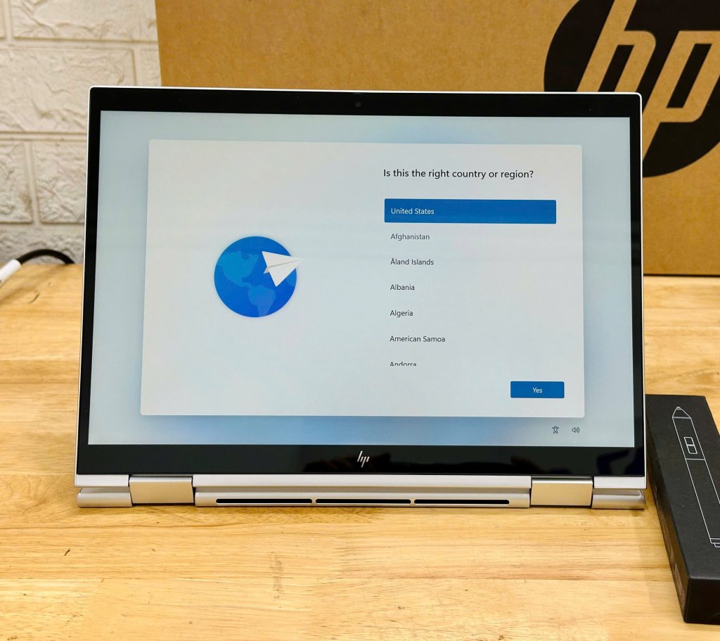 HP EliteBook x360 1040 G11.jpg