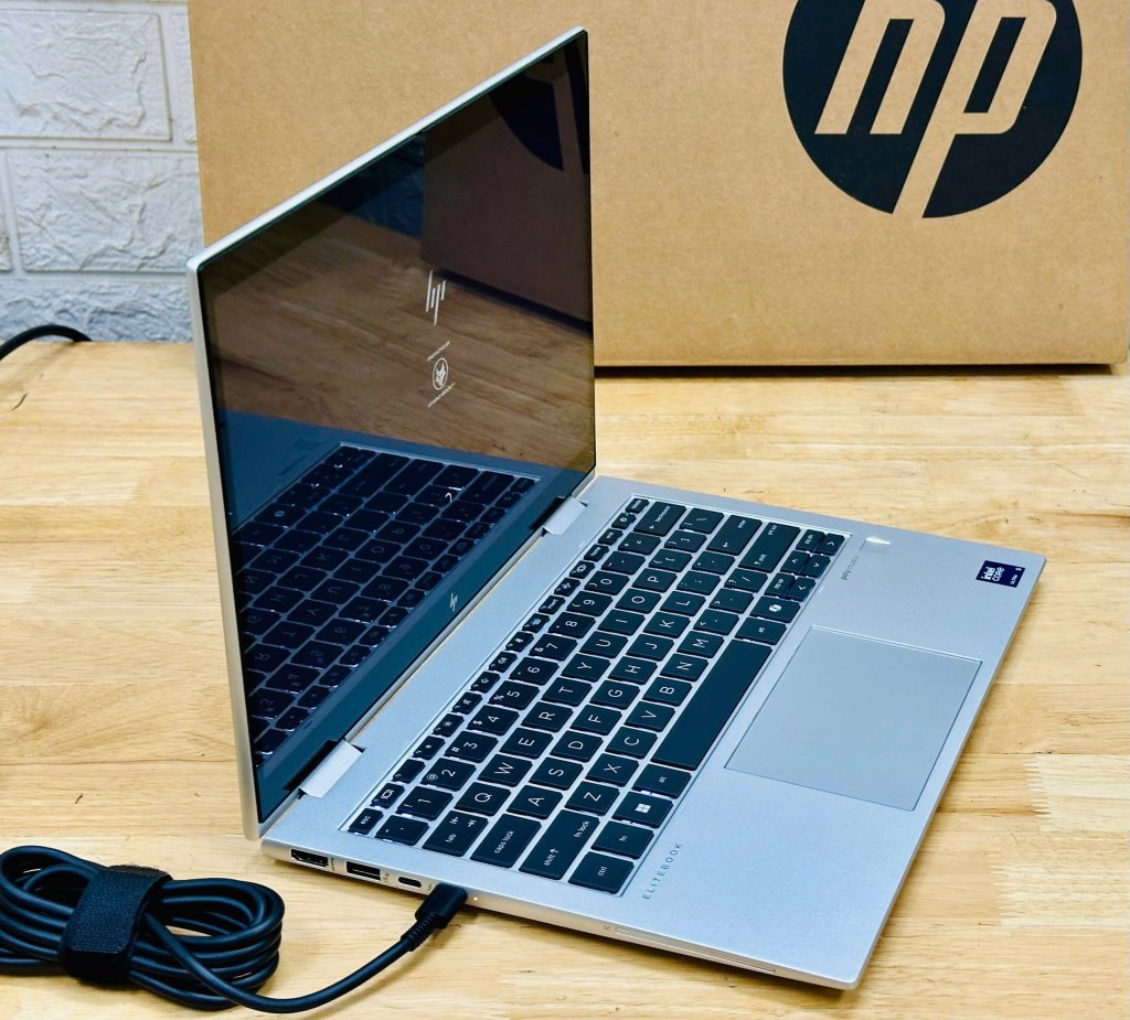 HP EliteBook 630 G11.jpg