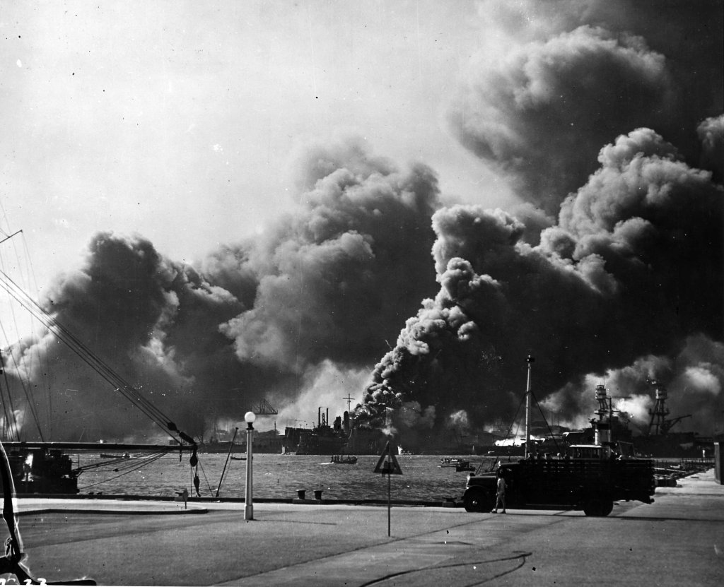 Trân Châu Cảng 1941_12_7 (286).jpg