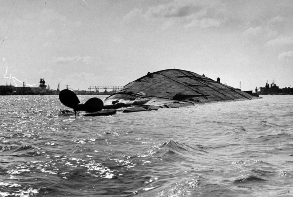 Trân Châu Cảng 1941_12_7 (425).jpg