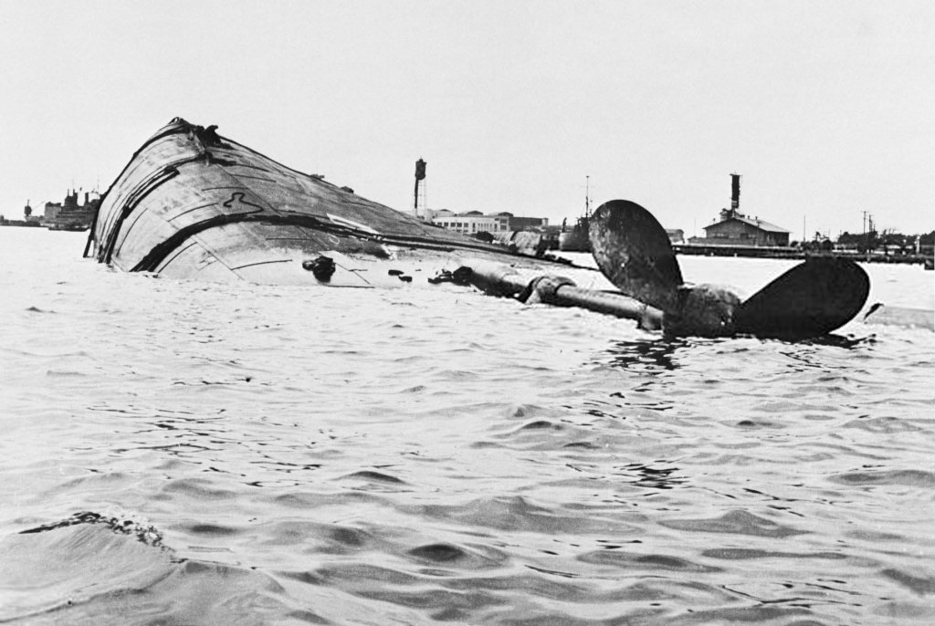 Trân Châu Cảng 1941_12_7 (428).jpg