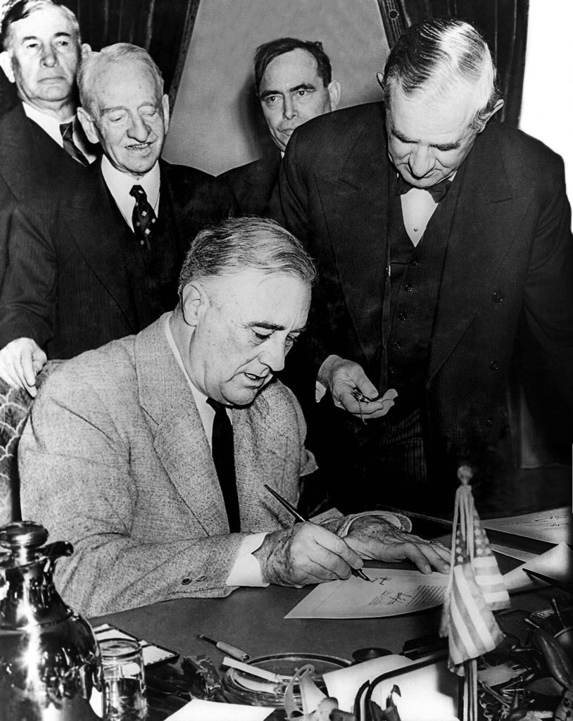 Mỹ 1941_12_8 (16).jpg