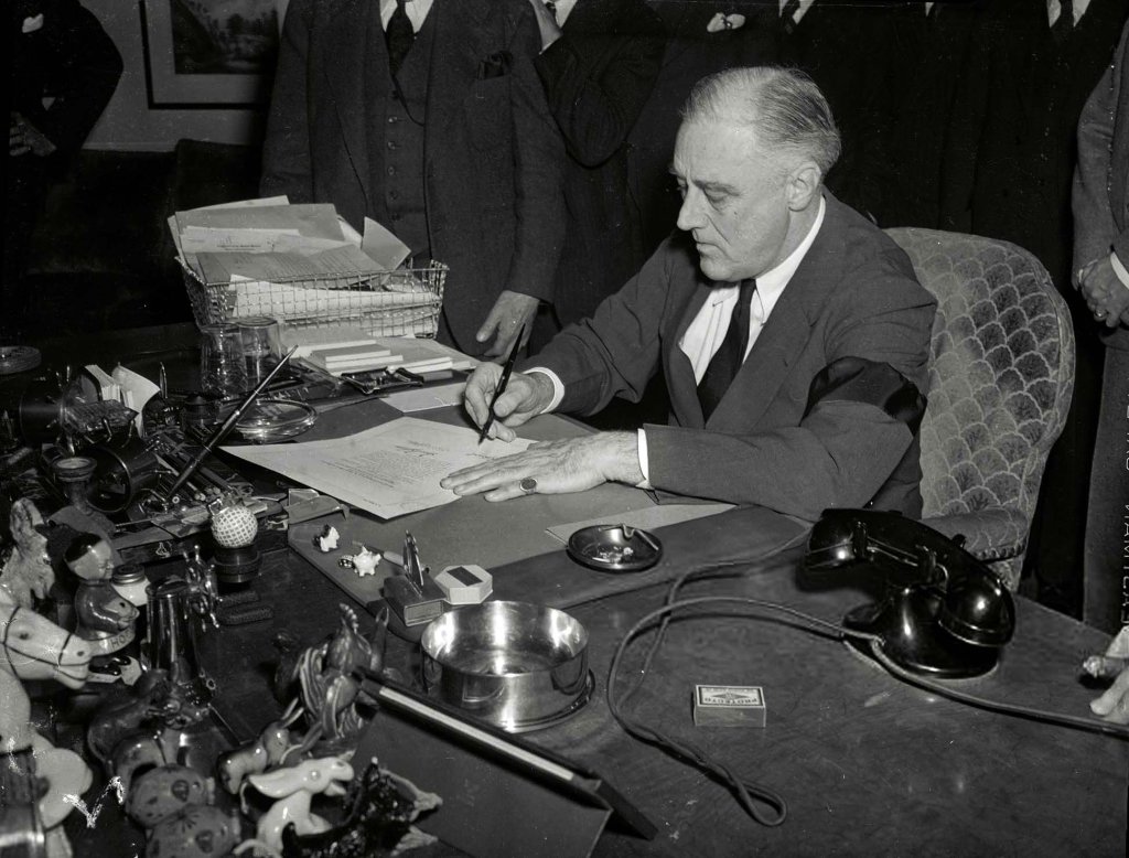 Mỹ 1941_12_8 (17).jpg