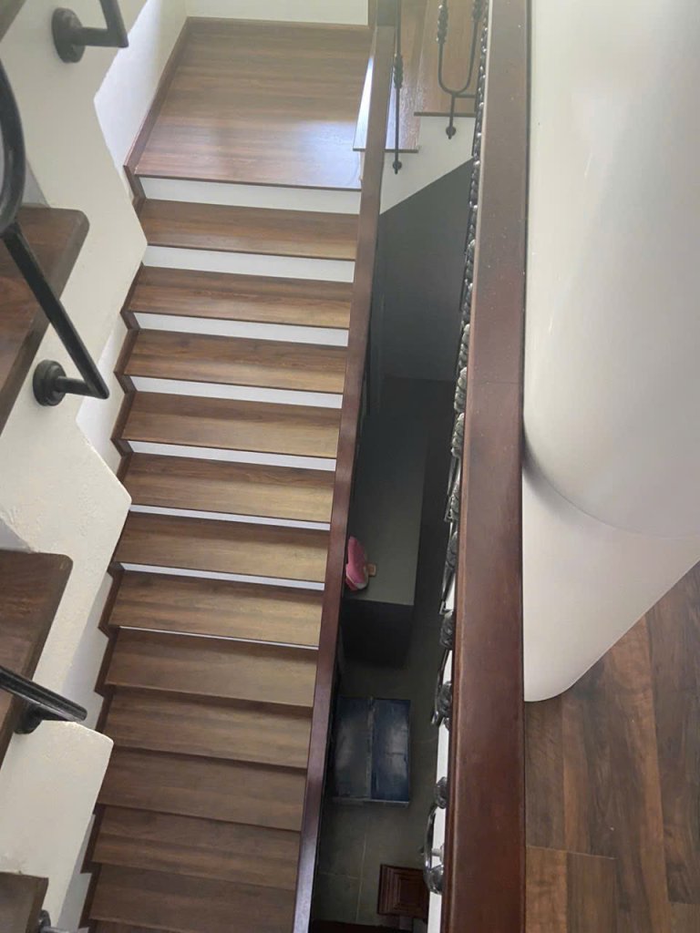 cầu thang gỗ cn (3).jpg
