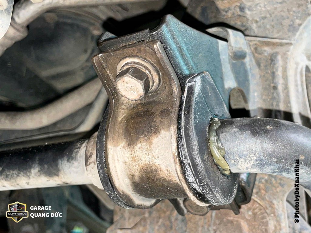 MITSUBUSHI PAJERO 2014 TRẮNG - SỬA CHỮA BẢO DƯỠNG GẦM, HỆ THỐNG CÔN  (33).jpg