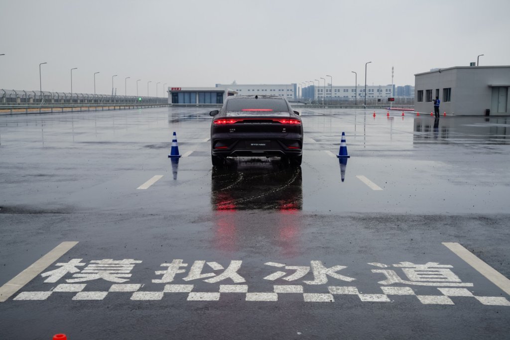 byd51 LZ_01408-opq4201244989.jpg