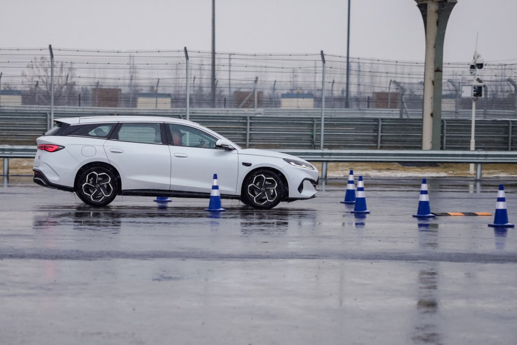 byd54 LZ_01345-opq4201162611.jpg