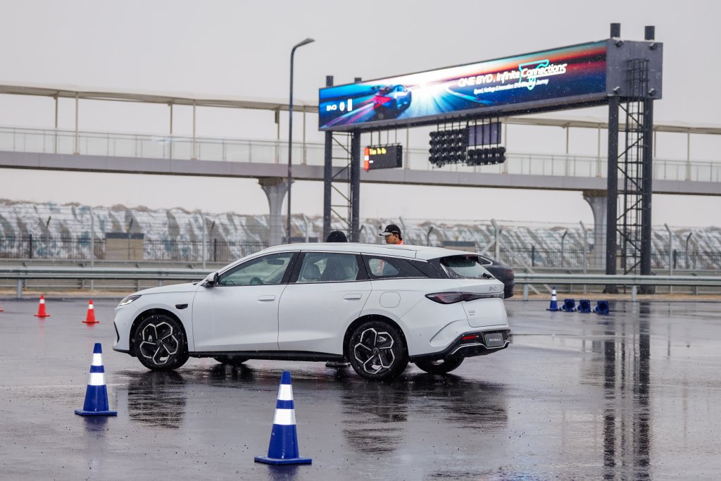 byd55 LZ_01318-opq4201181491.jpg