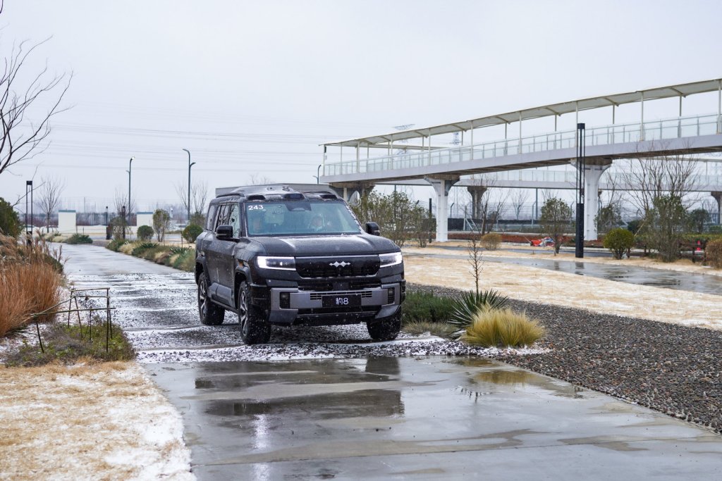 byd56 A7401540-opq4201232325.jpg