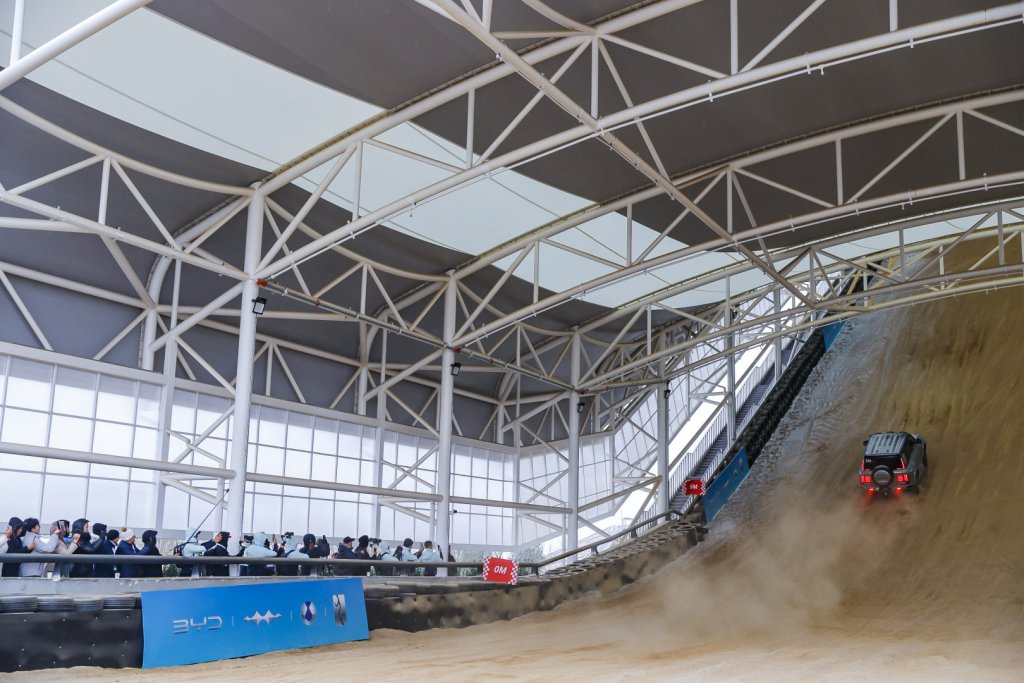 byda3 1U2A5506-opq4201114128.jpg