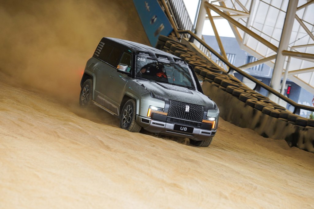 byda7 A7401471-opq4201175710.jpg