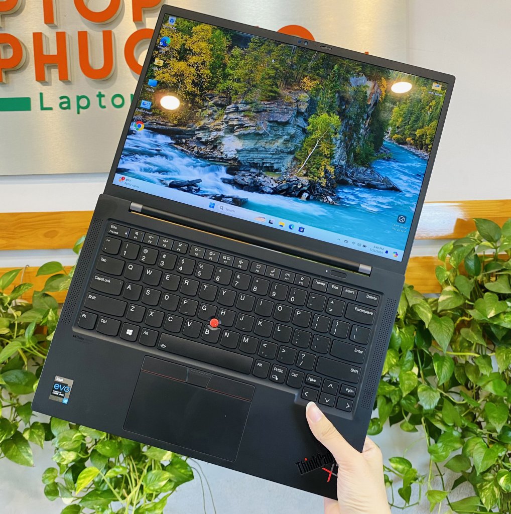 Lenovo thinkpad x1 carbon gen 9.jpg