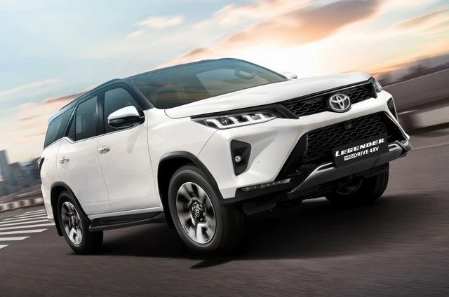 toyota-fortuner-2025d.jpg