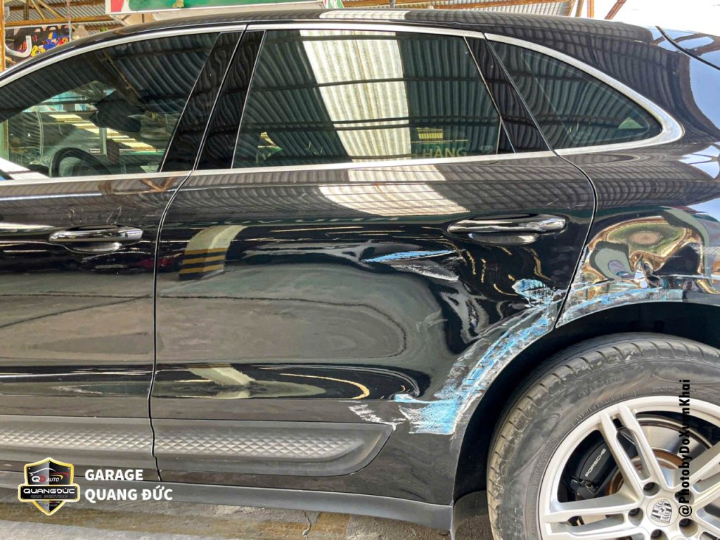 PORSCHE MACAN - MÓP HÔNG, CỬA SAU LÁI quangducauto khaiphuchoi (17).jpg