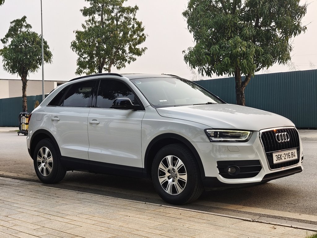 Audi Q3 2012 (2).jpg