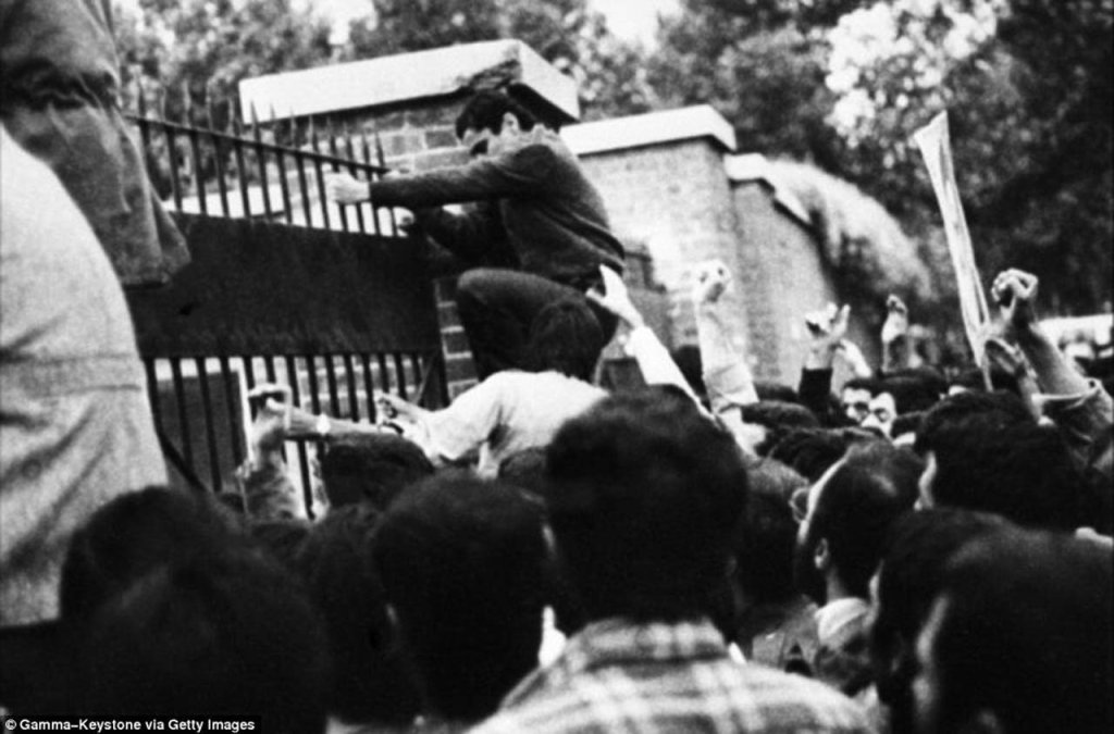 Iran 1979_11_4 (4).jpg