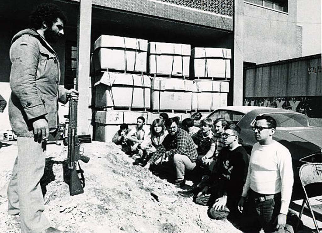 Iran 1979_11_4 (9).jpg