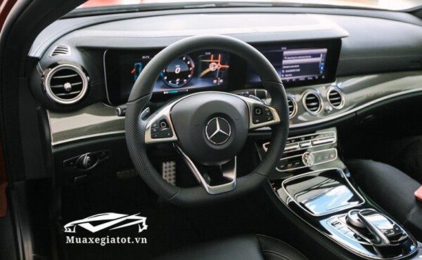 tien-nghi-xe-mercedes-e300-amg-2020-Xetot-com-17 (1).jpg