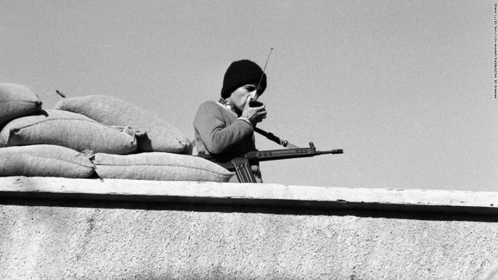 Iran 1979_11_13 (5).jpg