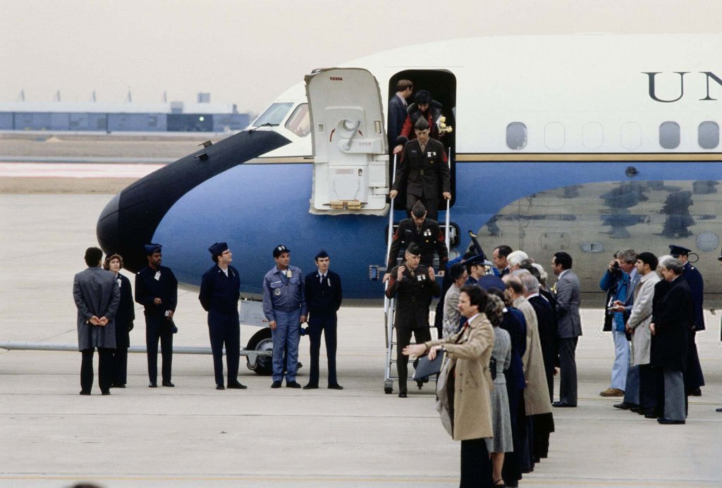Iran 1981_1_27 (9).jpg