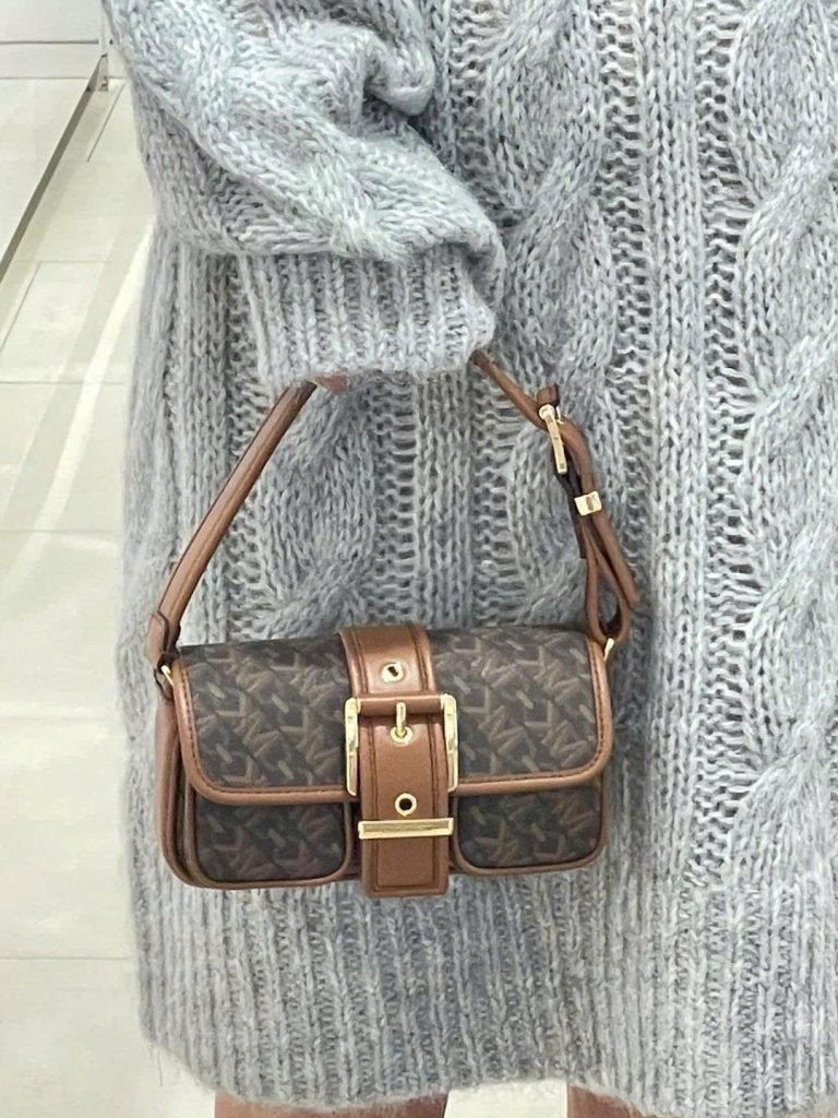 z7442785752395_2701e91dafcd298bd003a4a33ea69f7c.jpg