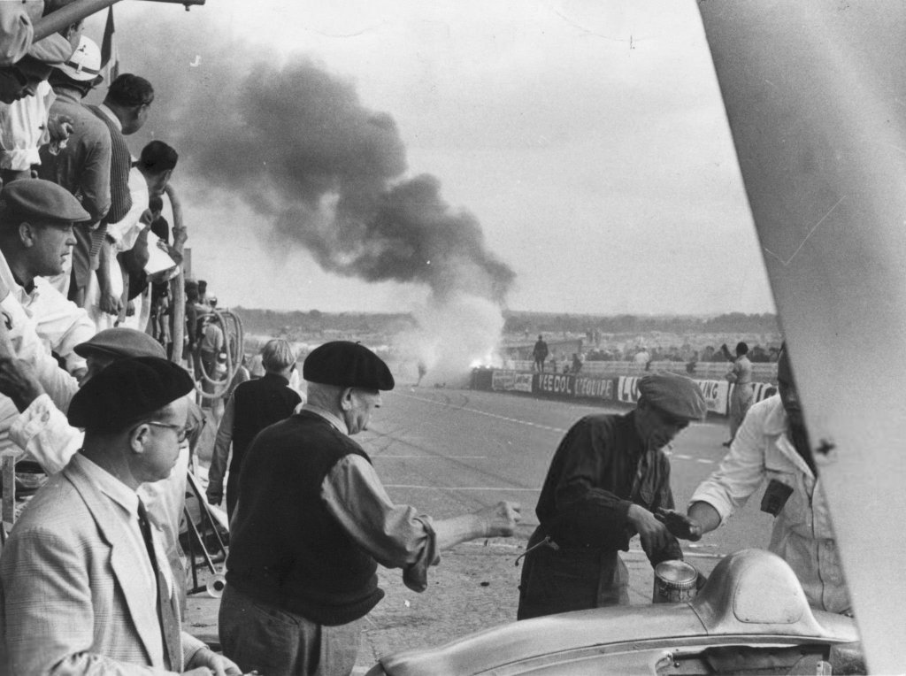 Đua ô tô 1955_6_11 (33).jpg