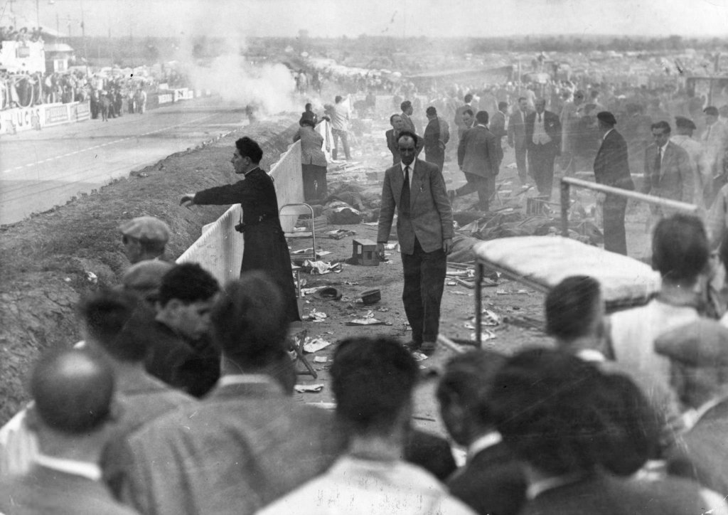 Đua ô tô 1955_6_11 (34).jpg