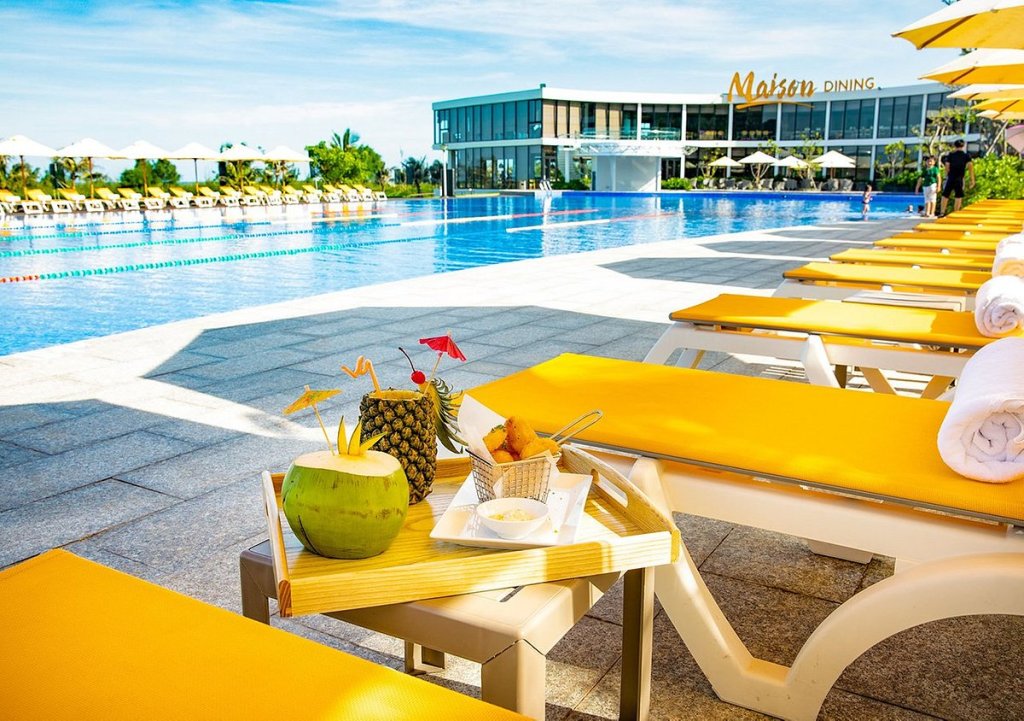 oceanami-villas-beach.jpg