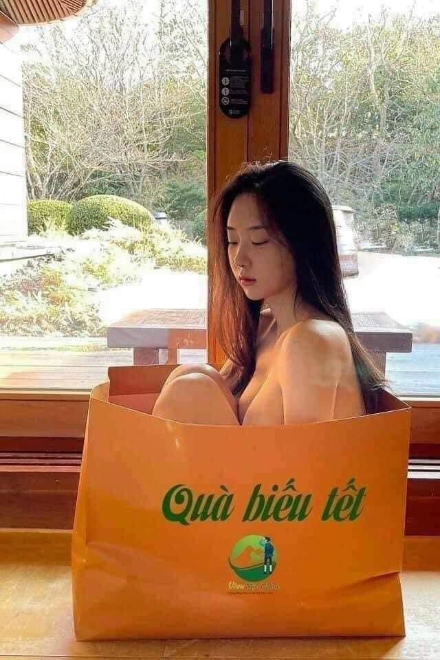 Quà biếu tết.jpg