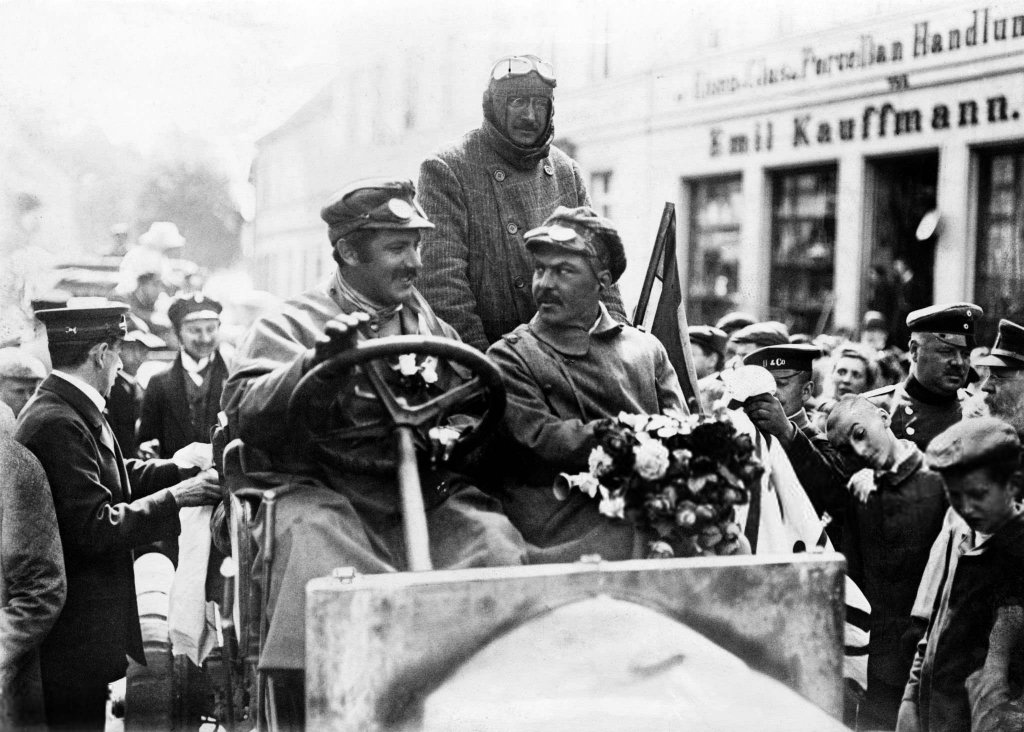 Đua ô tô 1908_2_12 (88).jpg