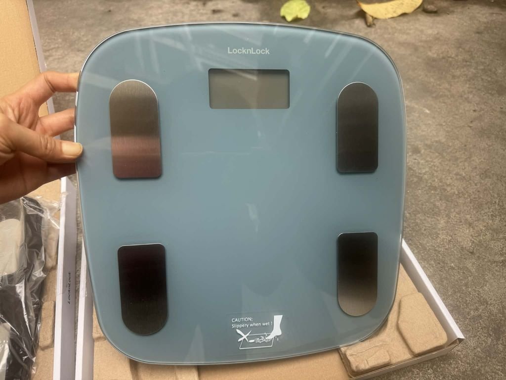 Cân sức khỏe điện tử theo dõi các chỉ số cơ thể LocknLock ENC5415.jpeg