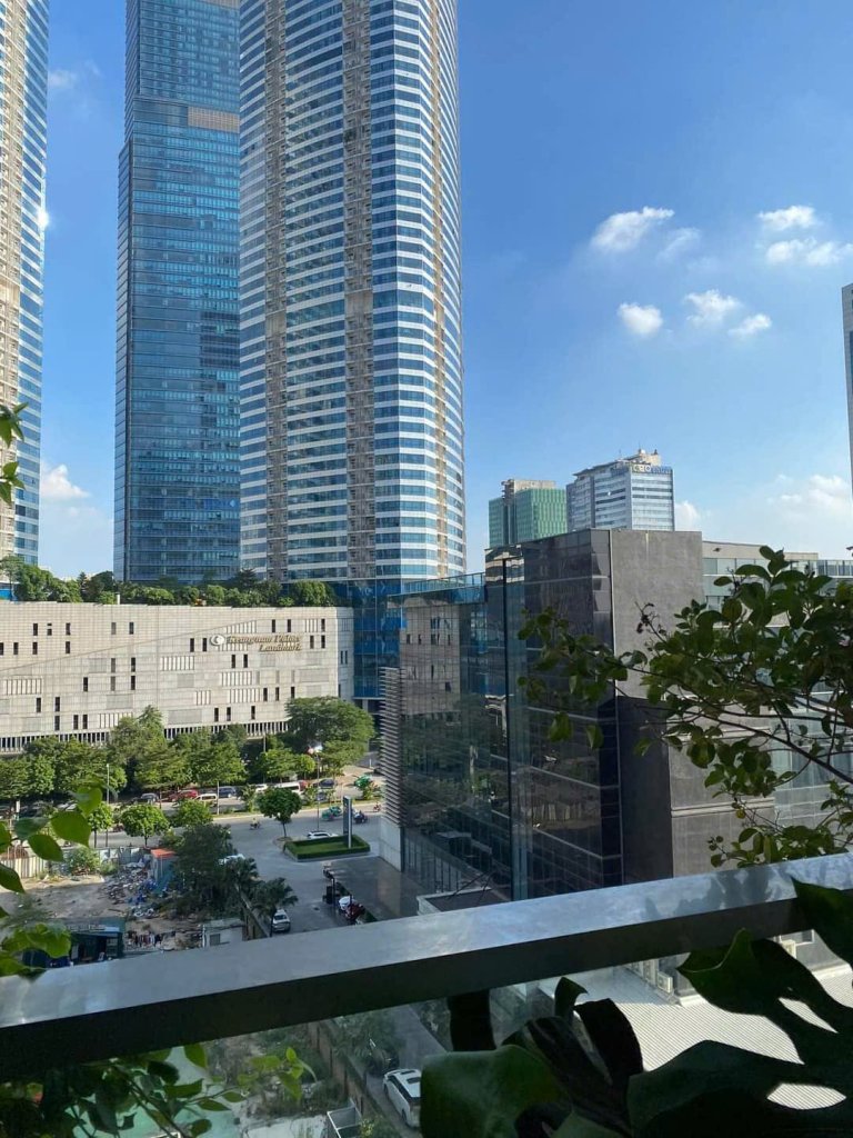 126c53fe-00a1-42a4-8bfa-271d64c00fbc.jpg